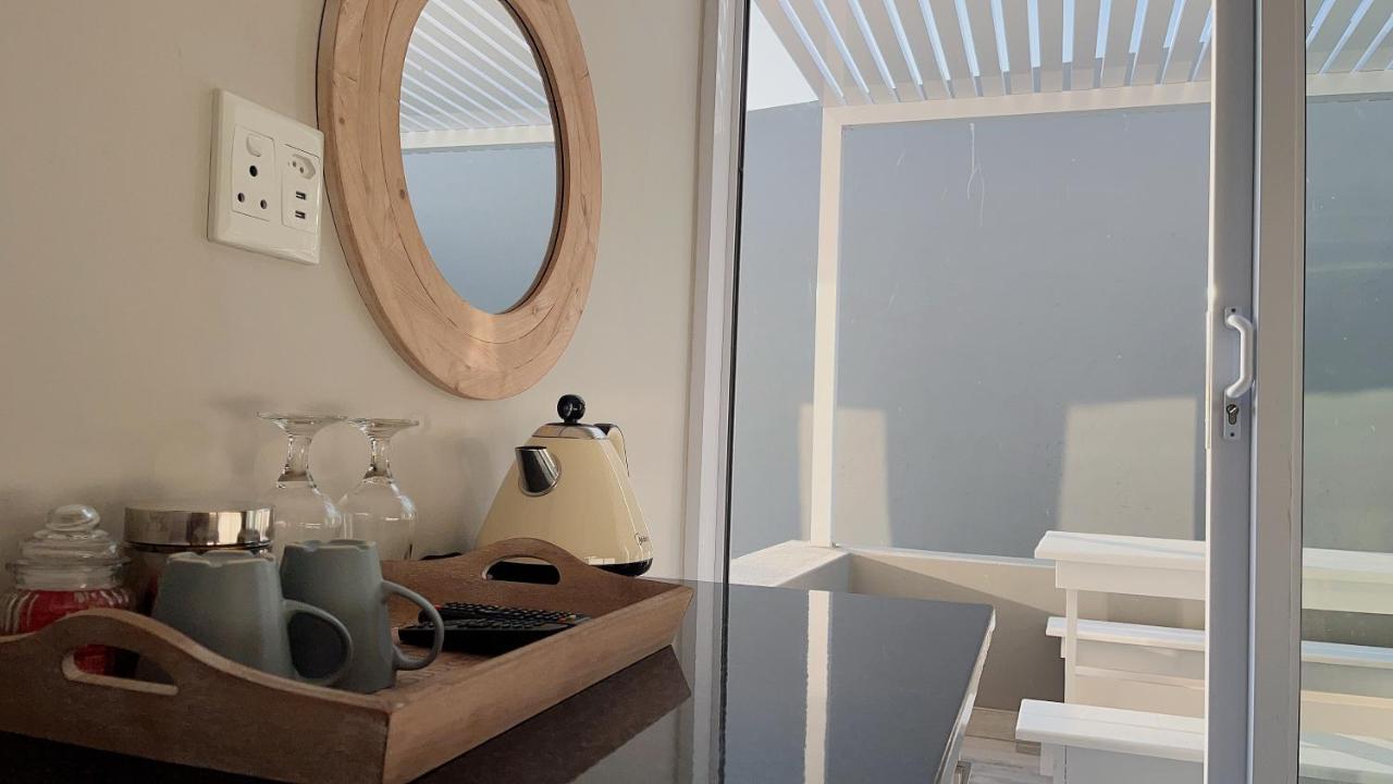 Aha! Cheers Guesthouse 拾间-海 Walvis Bay Bagian luar foto