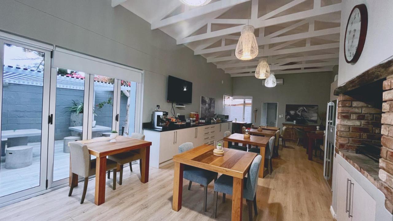 Aha! Cheers Guesthouse 拾间-海 Walvis Bay Bagian luar foto