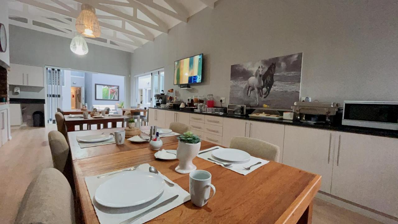 Aha! Cheers Guesthouse 拾间-海 Walvis Bay Bagian luar foto